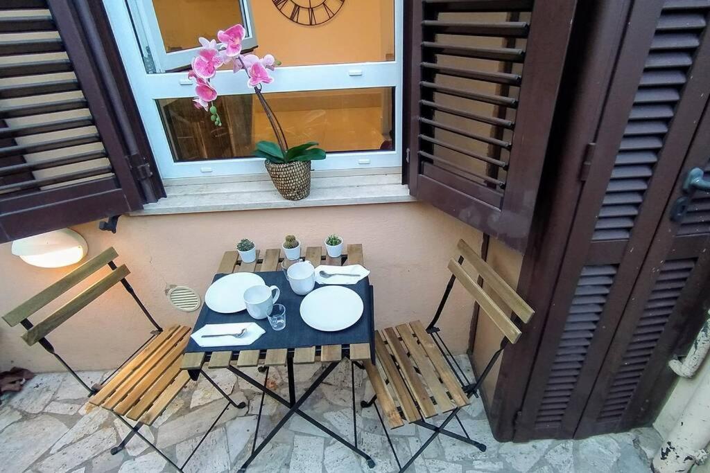 Elegante Open Space Con Vasca Idromassaggio A Trastevere Apartamento